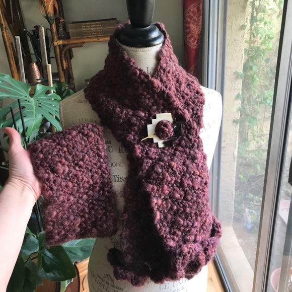 Italian Merino Short Scarf w/ Headband and Pin - Picture 5 of 6